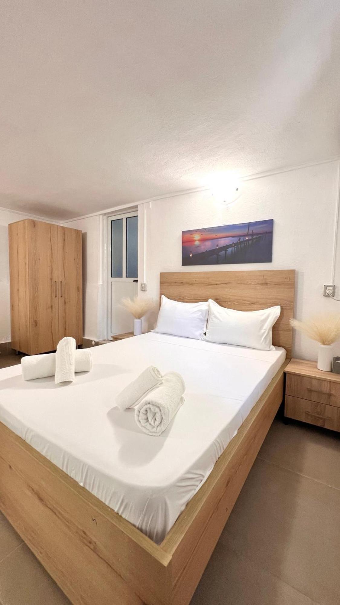 Petra Oliva Apartment Dhermi Bagian luar foto